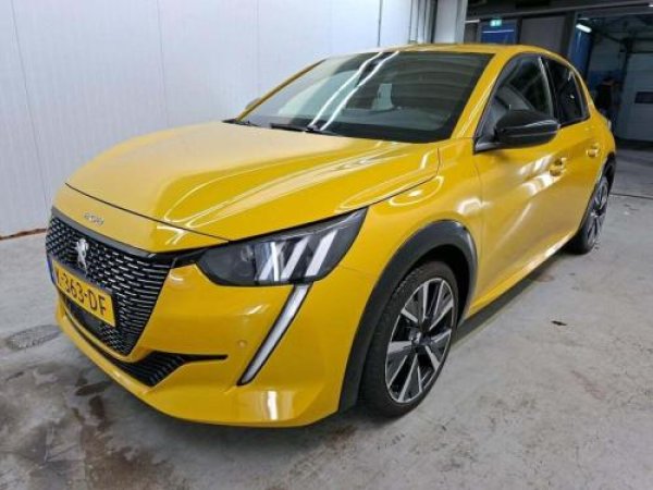 Peugeot 208 1.2 PureTech GT-Line 2020 - voorkant