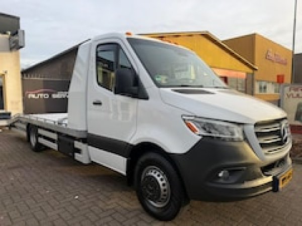 Mercedes-Benz Sprinter 519 3.0 CDI L3 EURO VI-D 2020 - voorkant