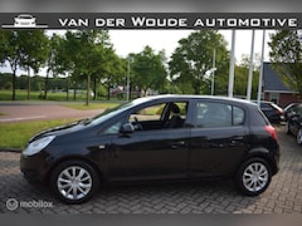 Opel Corsa 1.2-16V Edition 2009 - voorkant