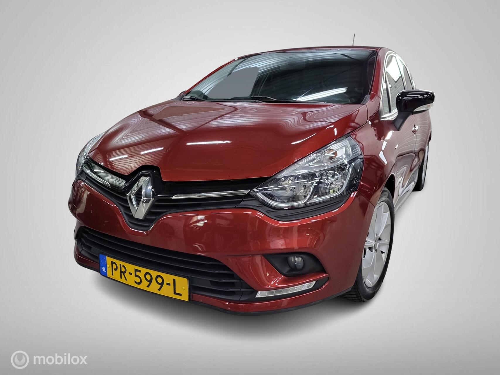 Renault Clio 1.5 dCi Ecoleader/Cruise/Navi/Airco/PDC/Nap 2017 - voorkant