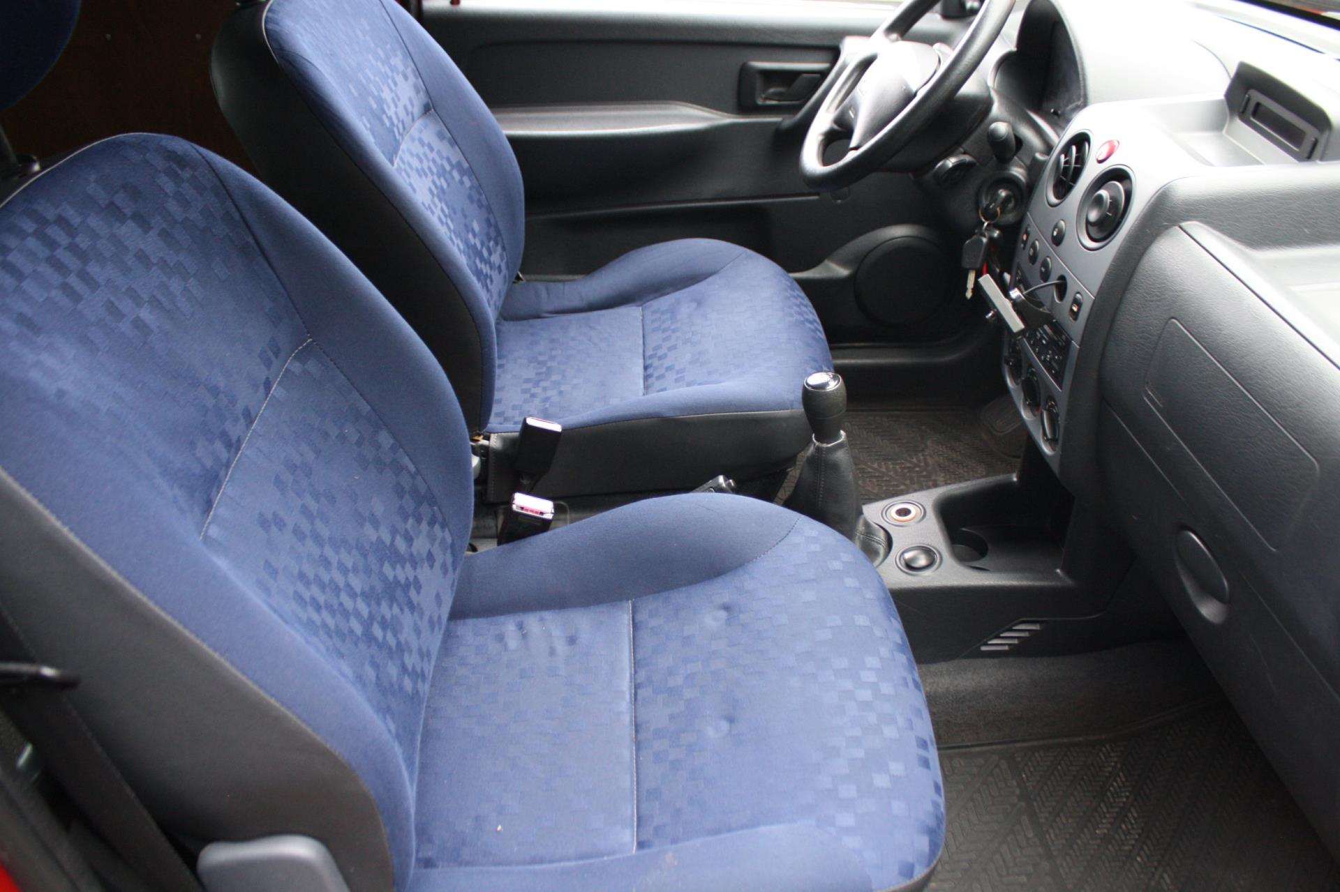 Foto van Peugeot Partner 170c 1.6hdi - 500 - 55kw