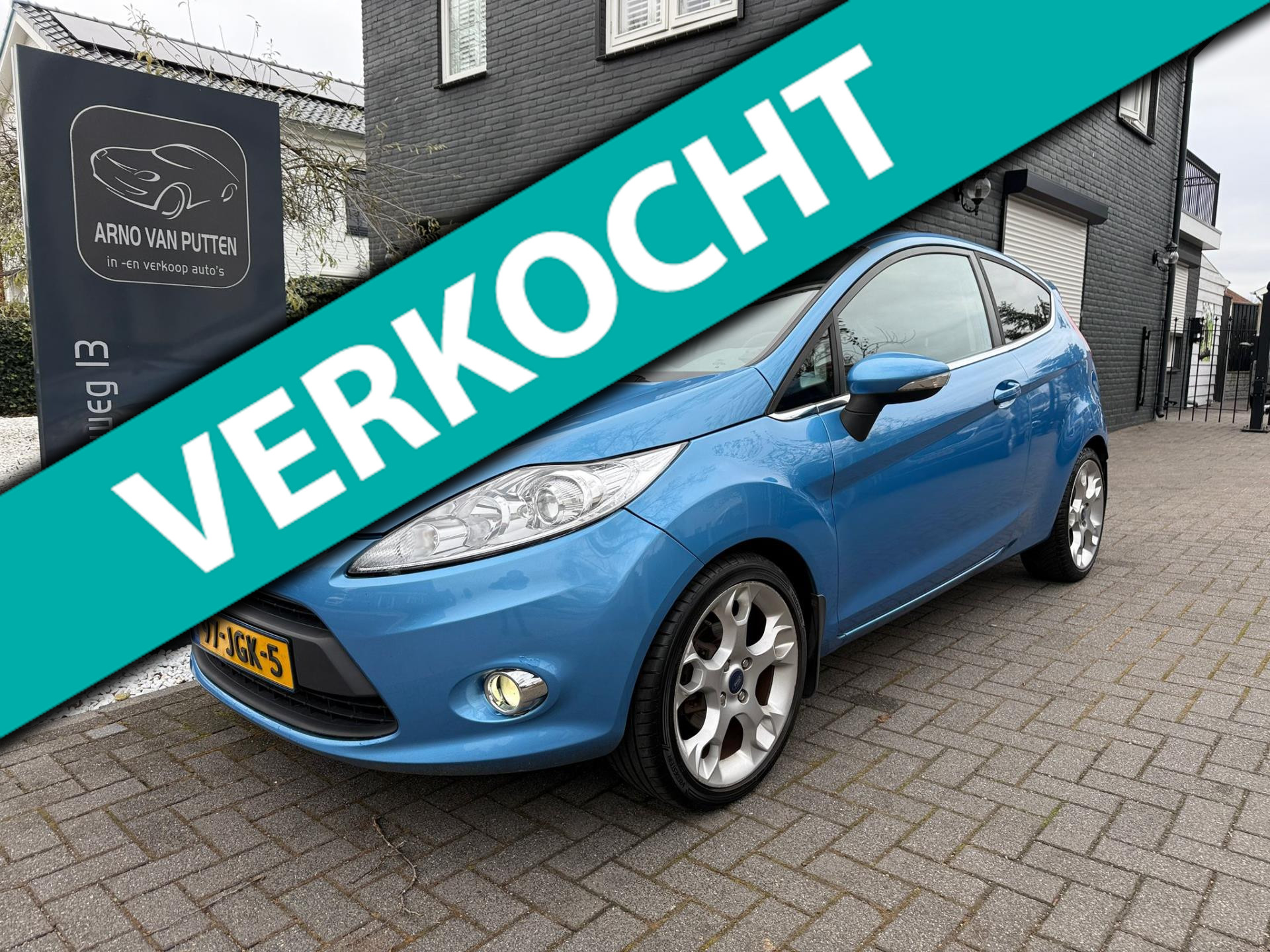 Ford Fiesta 1.6 Titanium 2009 - voorkant