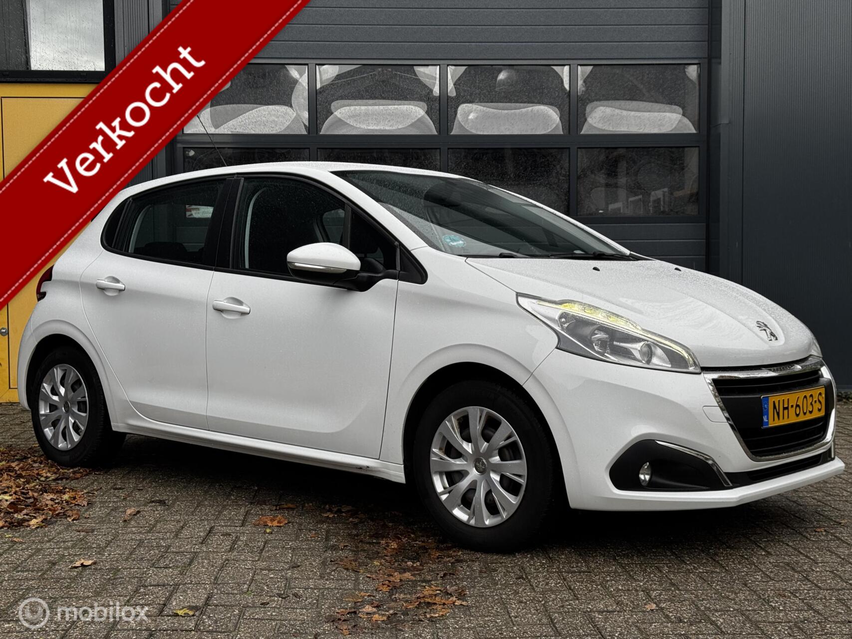 Peugeot 208 1.2 PureTech | Airco | vol ODH | cruise | censor 2017 - voorkant
