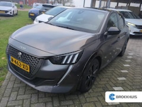 Peugeot 208 1.2 PureTech GT Pack 2021 - voorkant