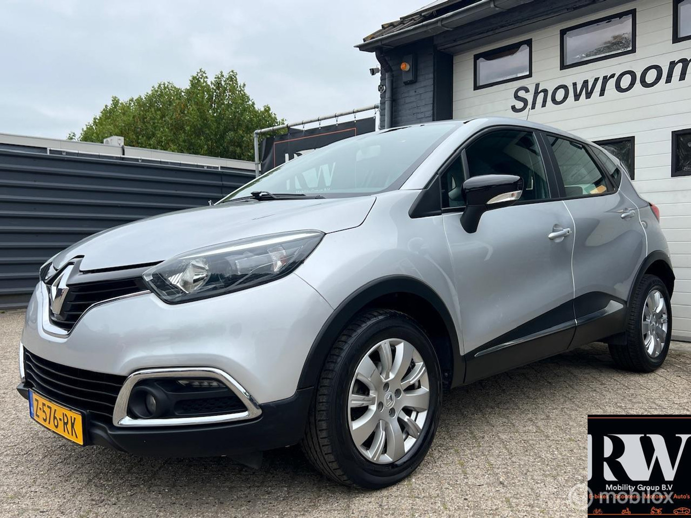 Renault Captur 0.9 TCe Expression 2015 - voorkant