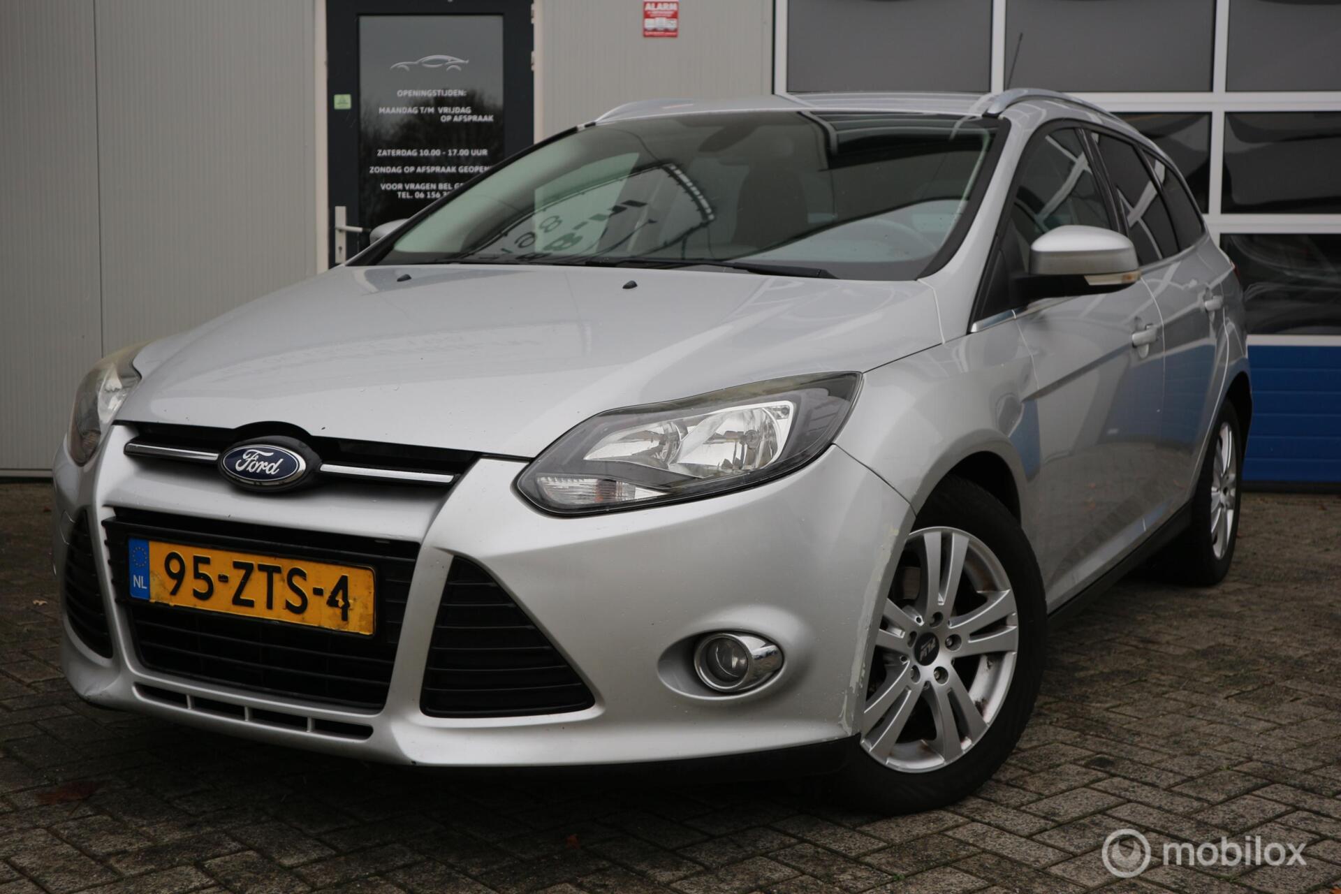 Ford Focus 1.6 TDCI ECOnetic Lease Titanium ECC/NAVI 2013 - voorkant