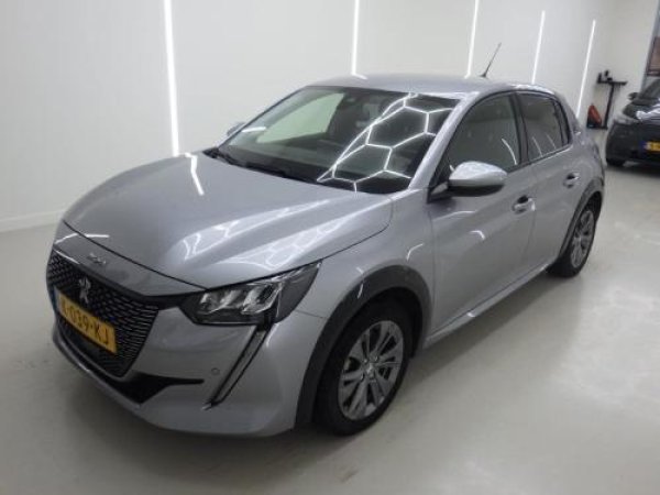 Peugeot 208 EV Allure 2020 - voorkant