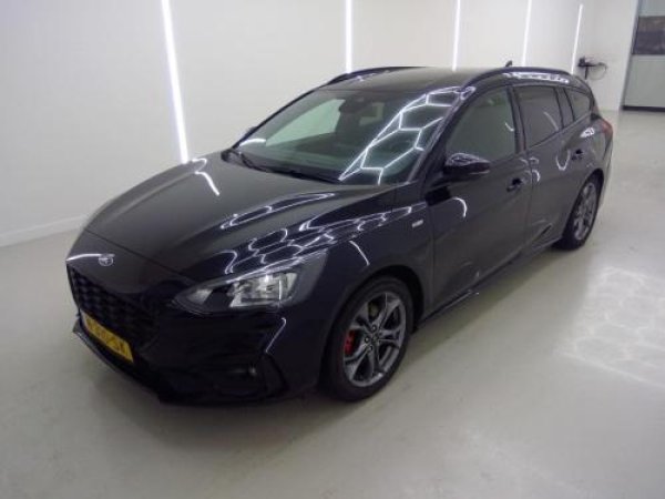 Ford Focus 1.0 EcoBoost ST Line X Business 2021 - voorkant