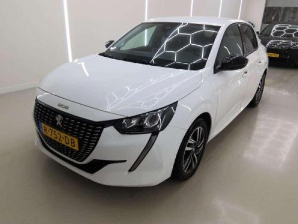 Peugeot 208 1.2 PureTech Allure 2022 - voorkant