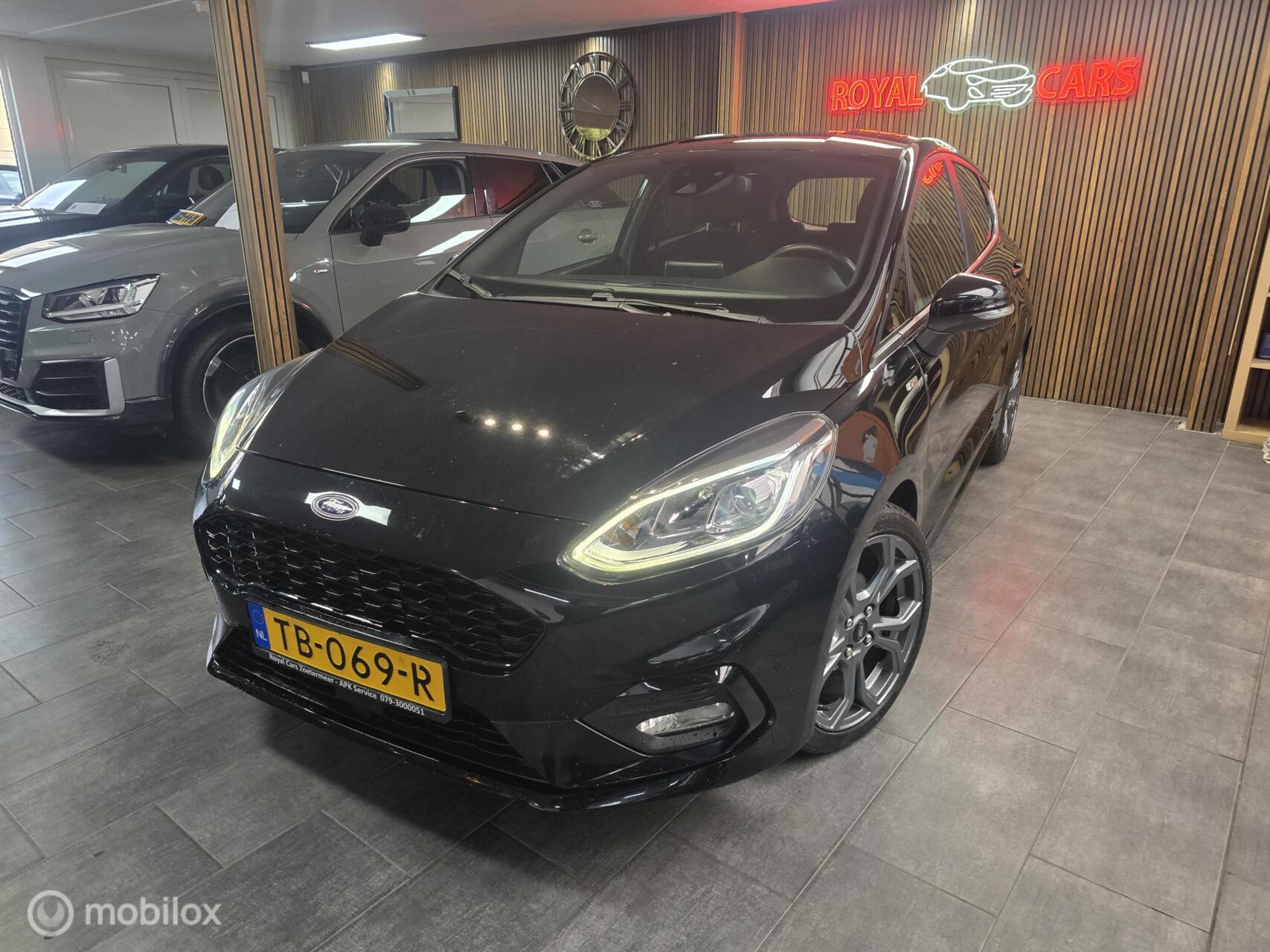 Ford Fiesta 1.0 EcoBoost ST-Line/ Navigatie / Cruise C. 2018 - voorkant