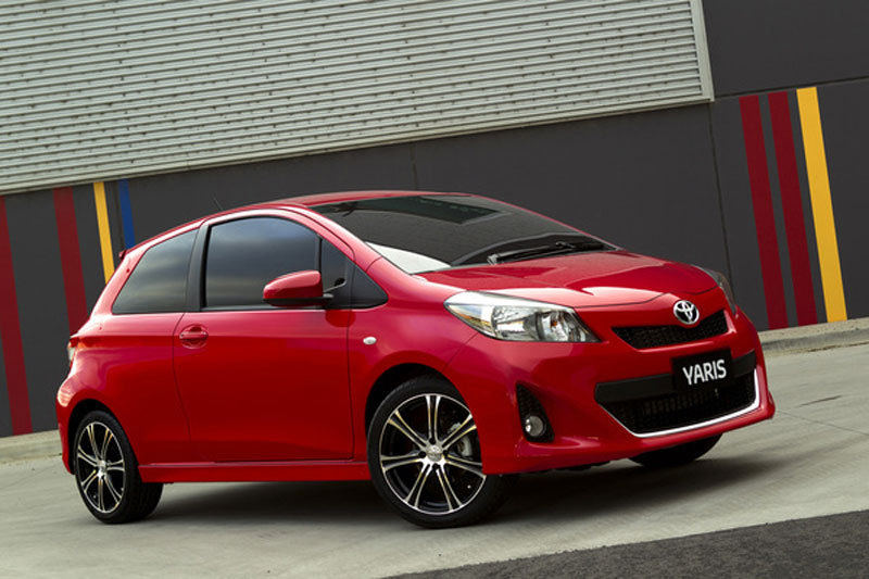 Toyota Yaris 1.0 VVT-i Comfort 2014 - voorkant