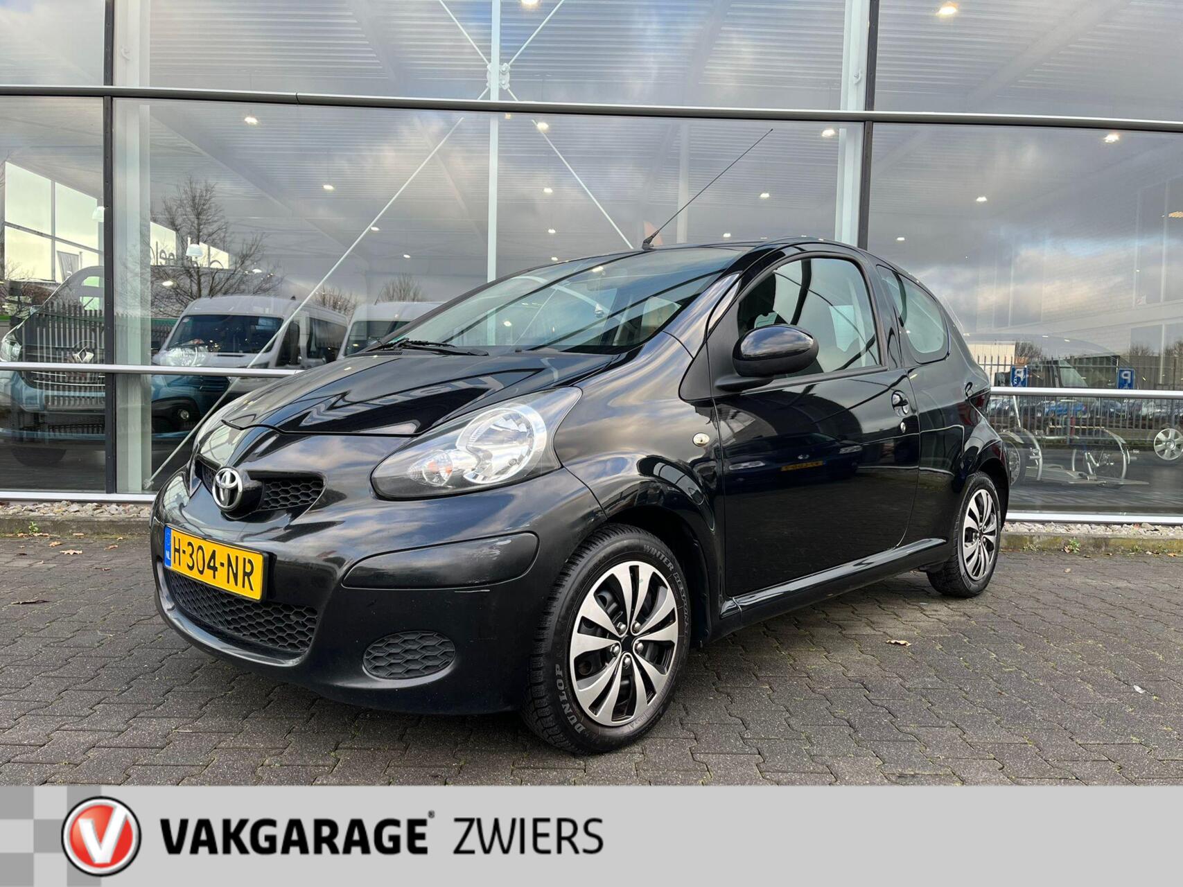 Toyota Toyota Aygo 1.0-12V Access NWE apk/Stuurbrk/Elect ramen voor 2009 - voorkant
