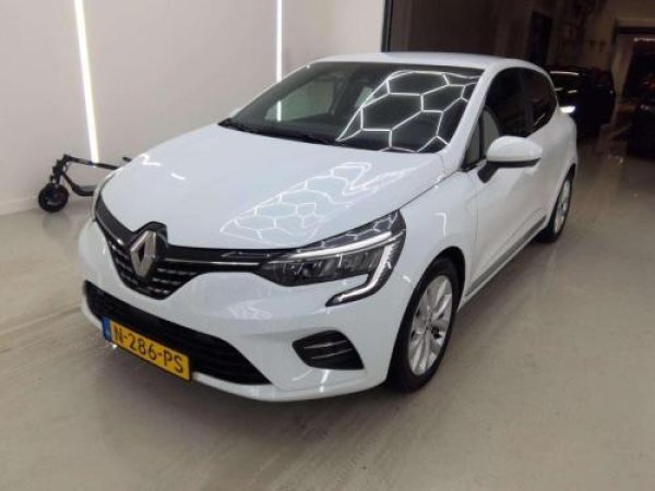 Renault Clio 1.6 E-Tech Hybrid 140 Intens 2021 - voorkant