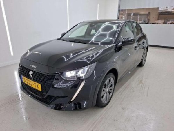 Peugeot 208 EV Active Pack 2023 - voorkant