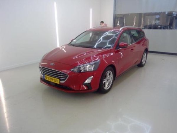 Ford Focus 1.0 EcoBoost Hybrid Trend Edition Business 2021 - voorkant