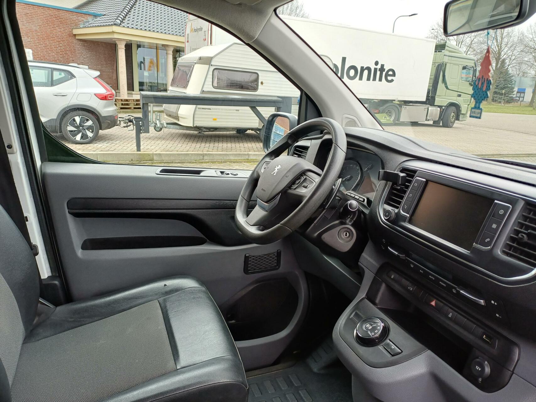Foto van Peugeot Expert Bestel