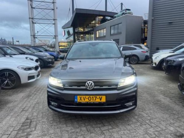 Volkswagen Tiguan 2.0 TDI 4Motion Highline Business R 2019 - voorkant
