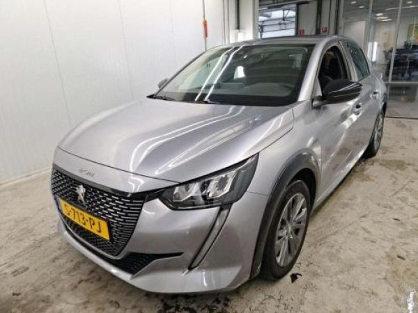 Peugeot 208 EV Active Pack 2023 - voorkant