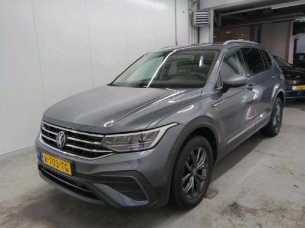 Volkswagen Tiguan 1.5 TSI Life Business 2022 - voorkant