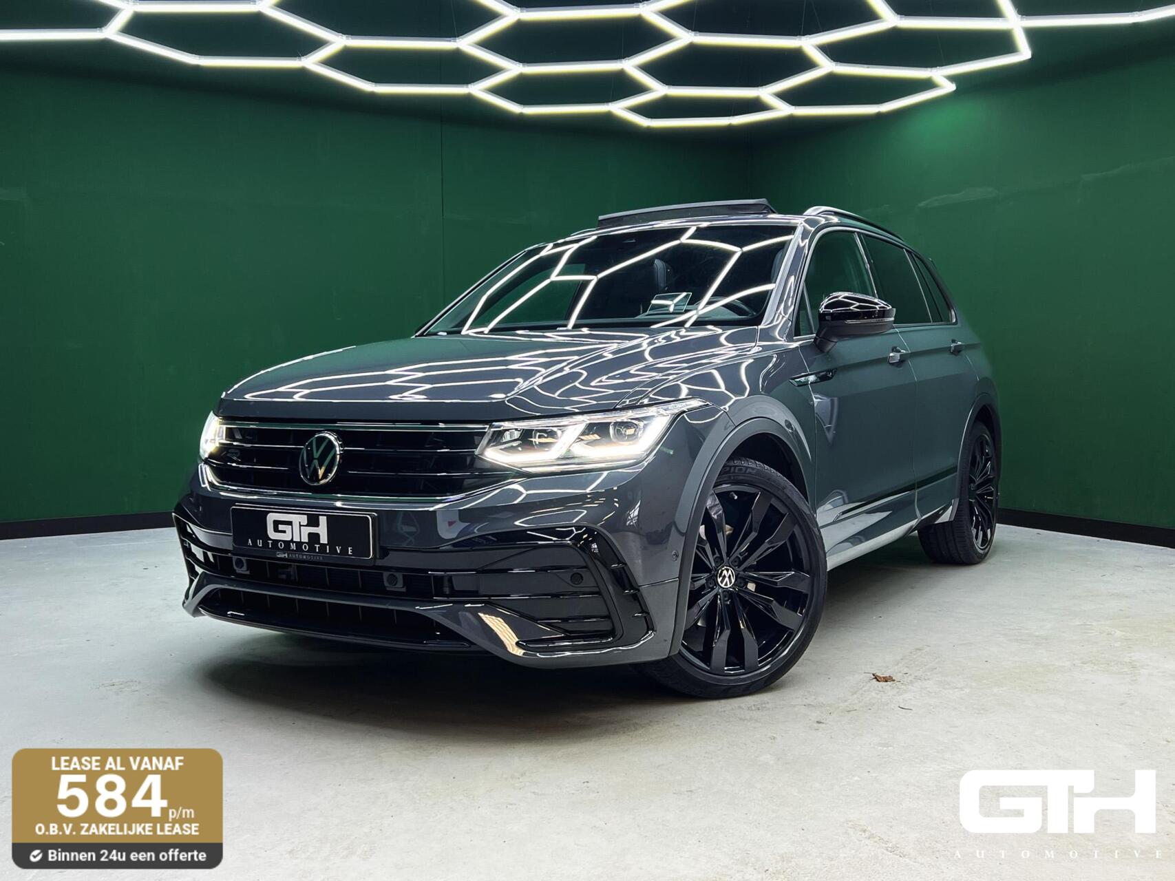 Volkswagen Tiguan 1.5 TSI R-Line Head-up | Pano | Trekhaak 2021 - voorkant