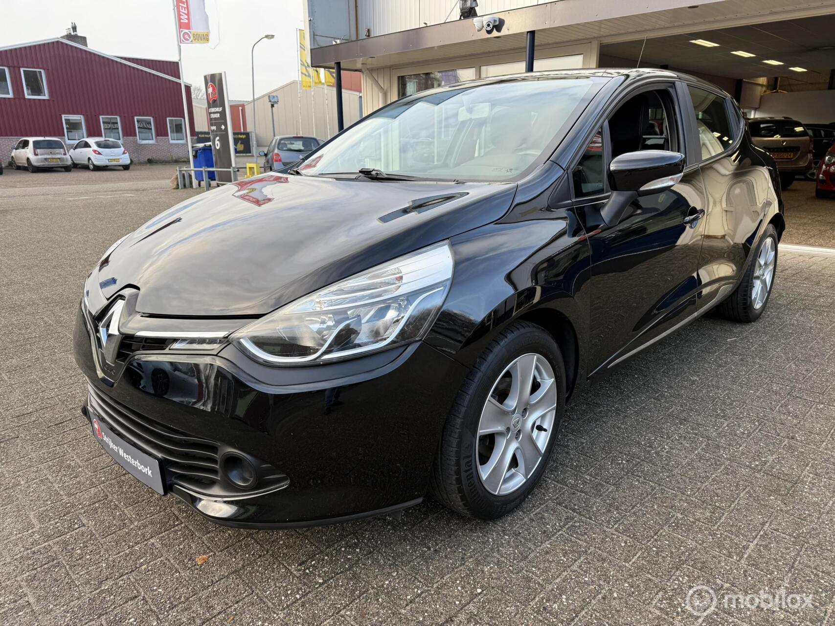 Renault Clio 0.9 TCe  Expression 2013 - voorkant