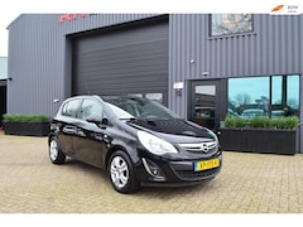Opel Corsa 1.2-16V Cosmo 2011 - voorkant