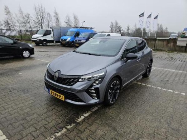 Renault Clio 1.0 TCe 90 techno 2023 - voorkant