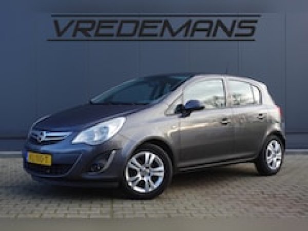 Opel Corsa 1.2-16V Anniversary Edition 2012 - voorkant