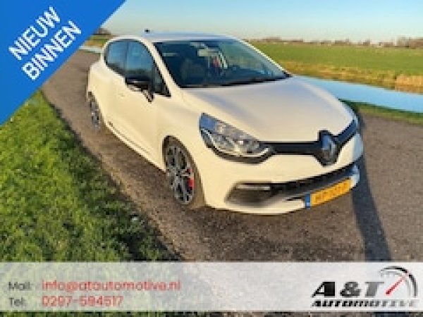 Renault Clio 1.6 R.S. Trophy 2015 - voorkant