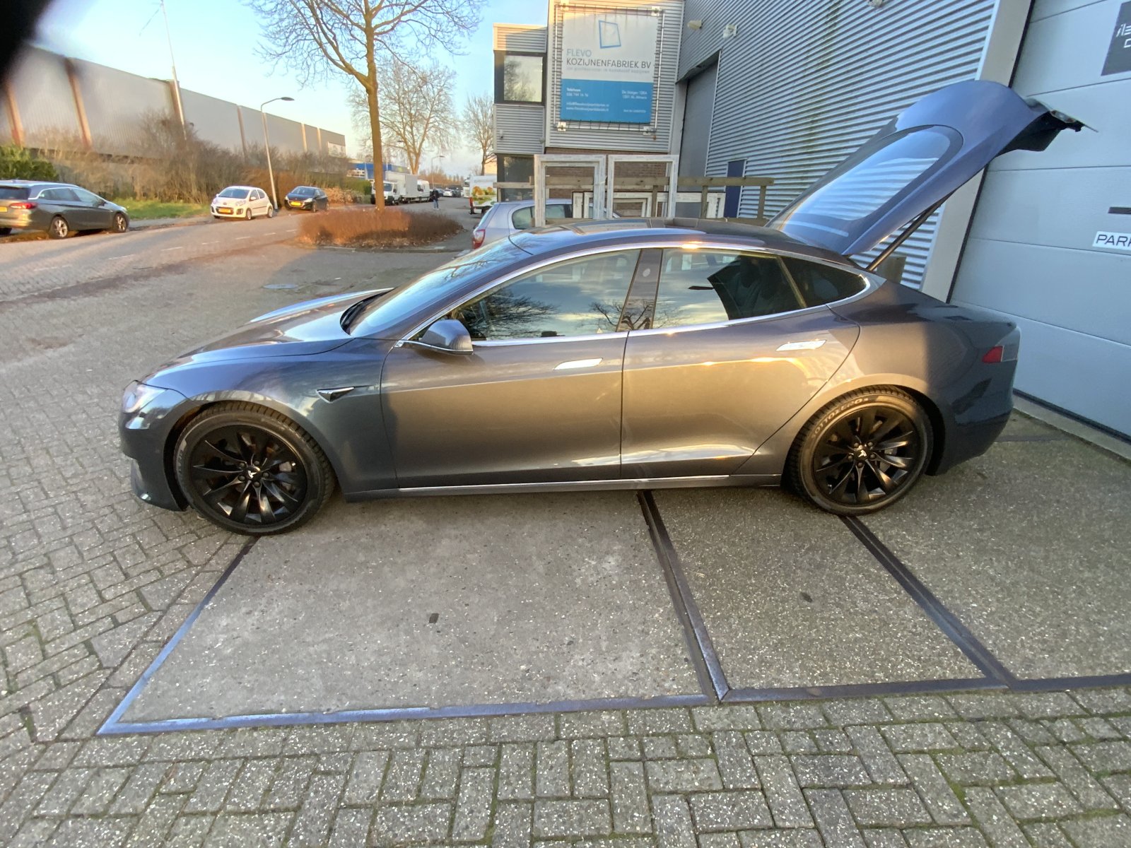 Inspectiefoto van Tesla Model S