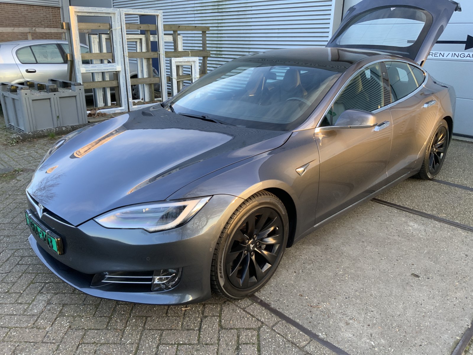 Inspectiefoto van Tesla Model S