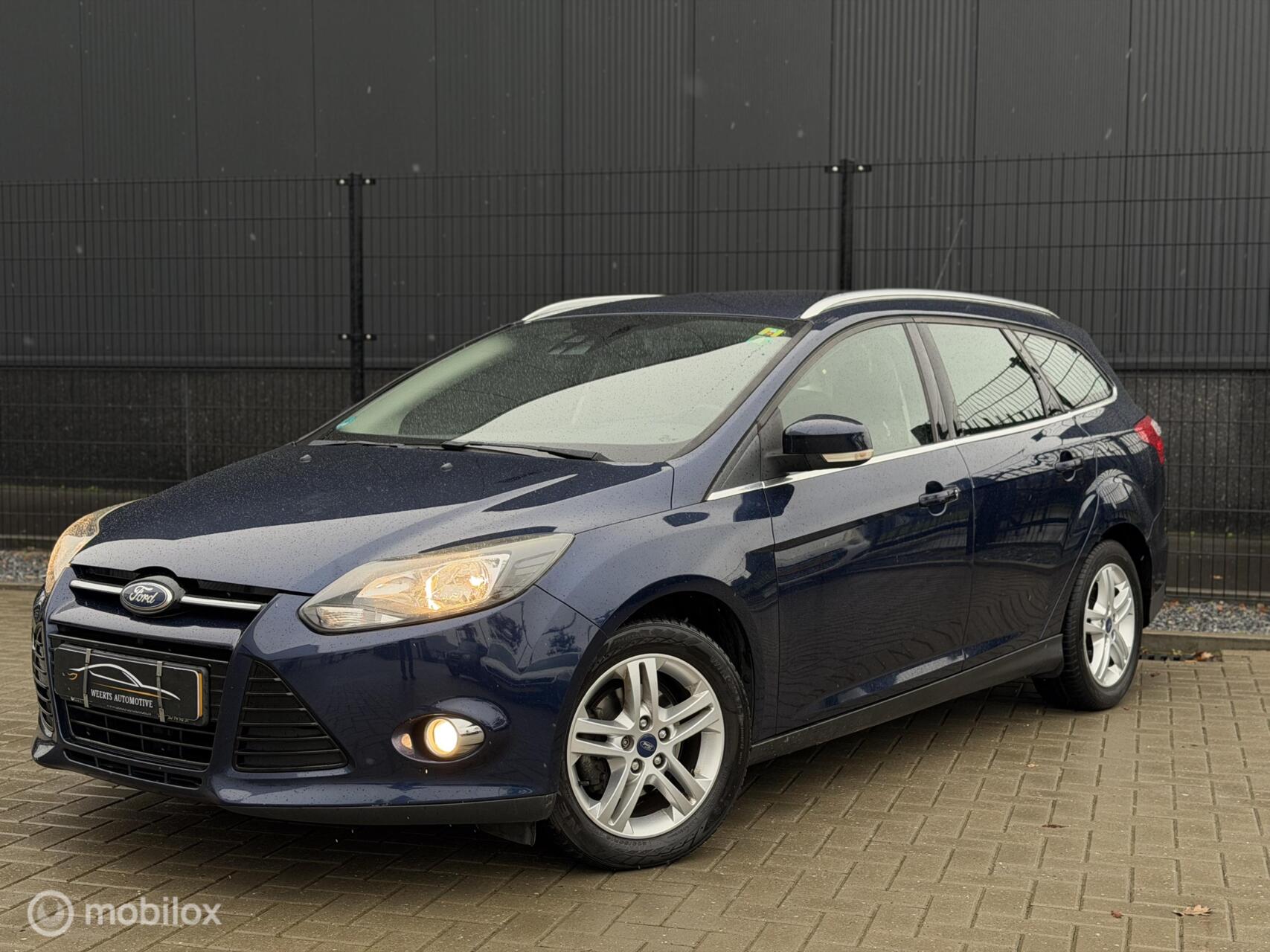Ford Focus 1.0 Titanium |NAP!|KEYLESS|NIEUWE KOPPELING 2013 - voorkant