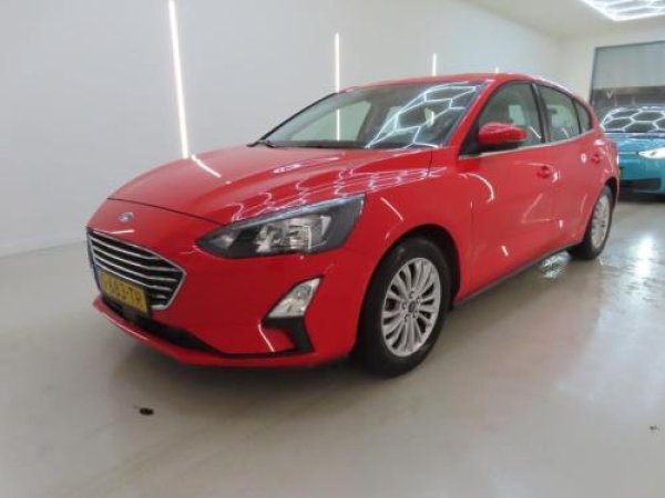 Ford Focus 1.0 EcoBoost Titanium Business 2019 - voorkant