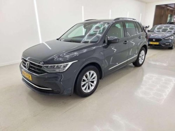 Volkswagen Tiguan 1.5 TSI Life 2020 - voorkant