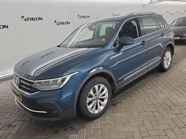 Volkswagen Tiguan 1.5 TSI Life 2021 - voorkant