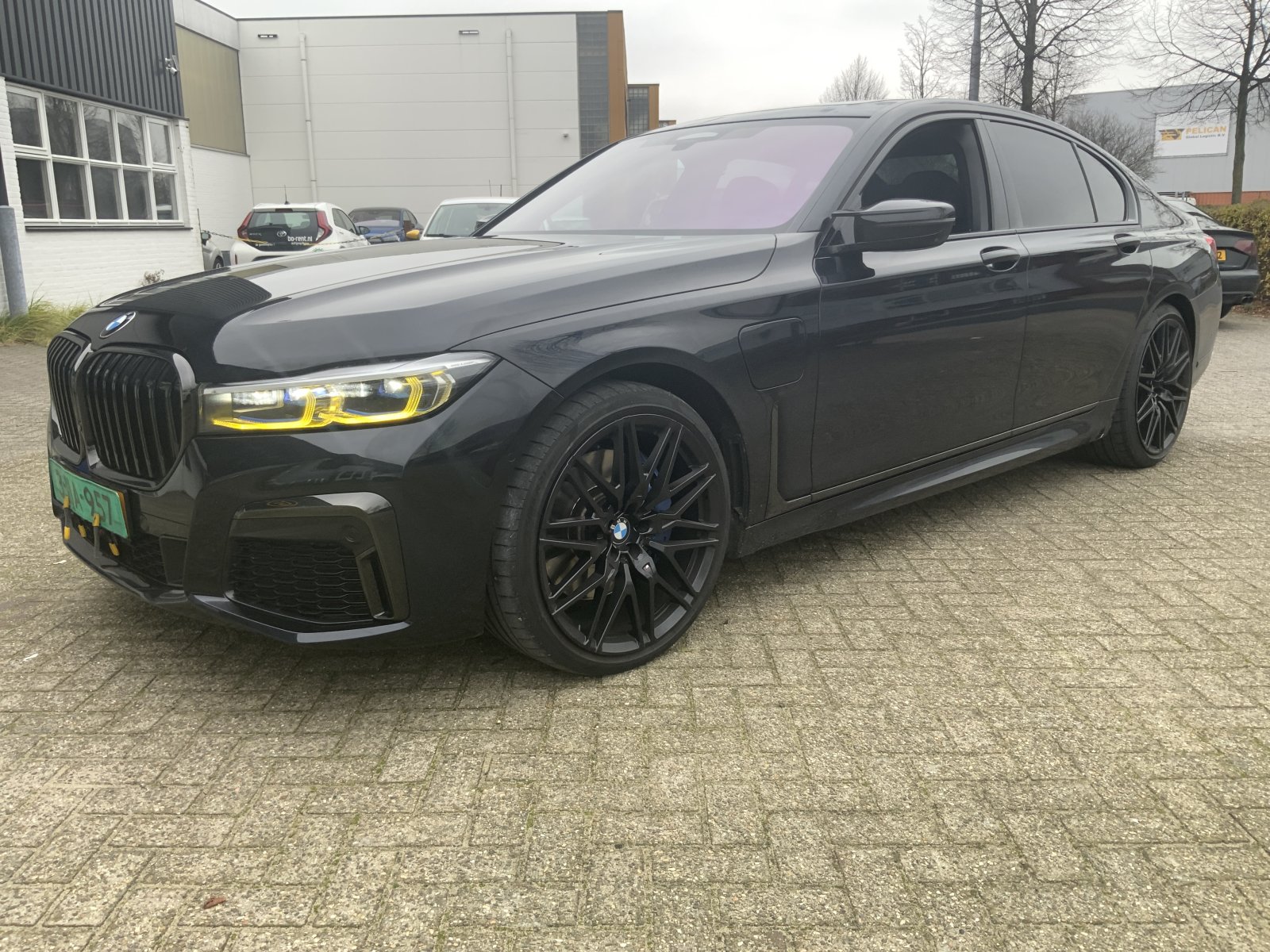 BMW 7-serie 745e High Executive 2019 - voorkant