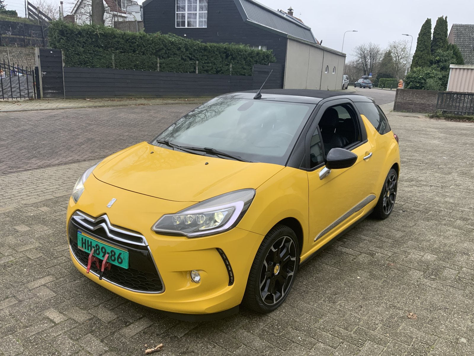DS 3 Cabrio 1.2 PureTech So Chic 2015 - voorkant