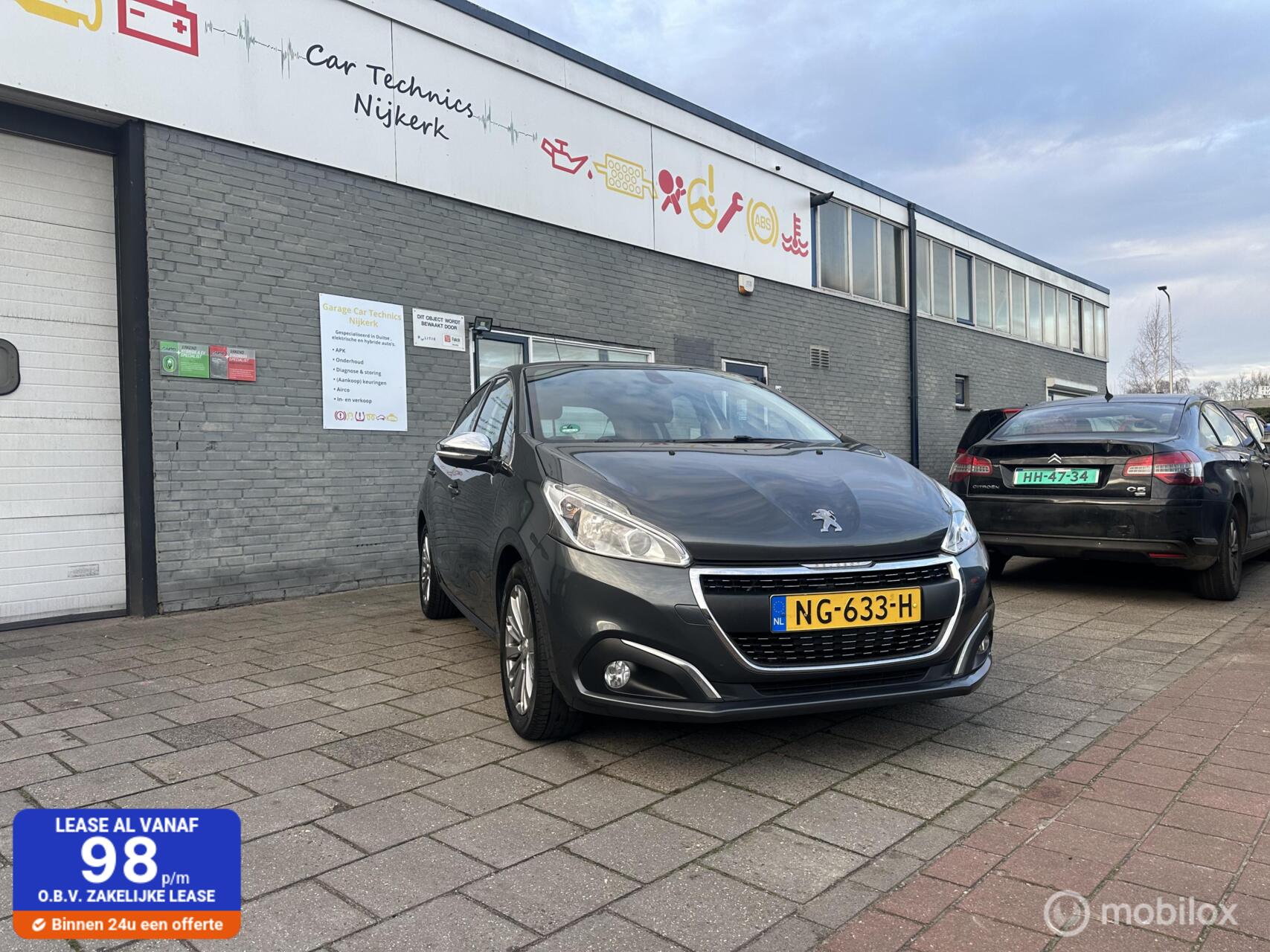 Peugeot 208 1.2 PureTech Allure 2017 - voorkant