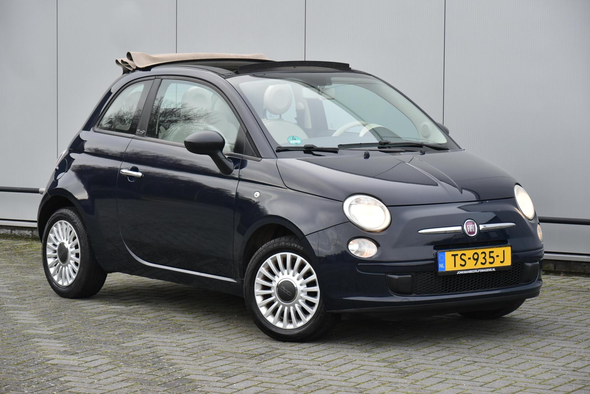 Fiat Fiat 500 1.2 Lounge Cabrio Velgen PDC 2010 - voorkant