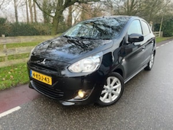Foto van Mitsubishi Space Star
