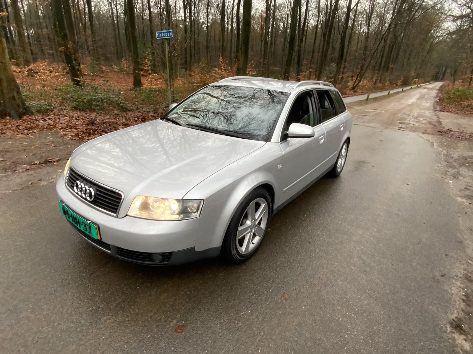 Audi A4 Avant 3.0 q. Exclusive 2002 - voorkant