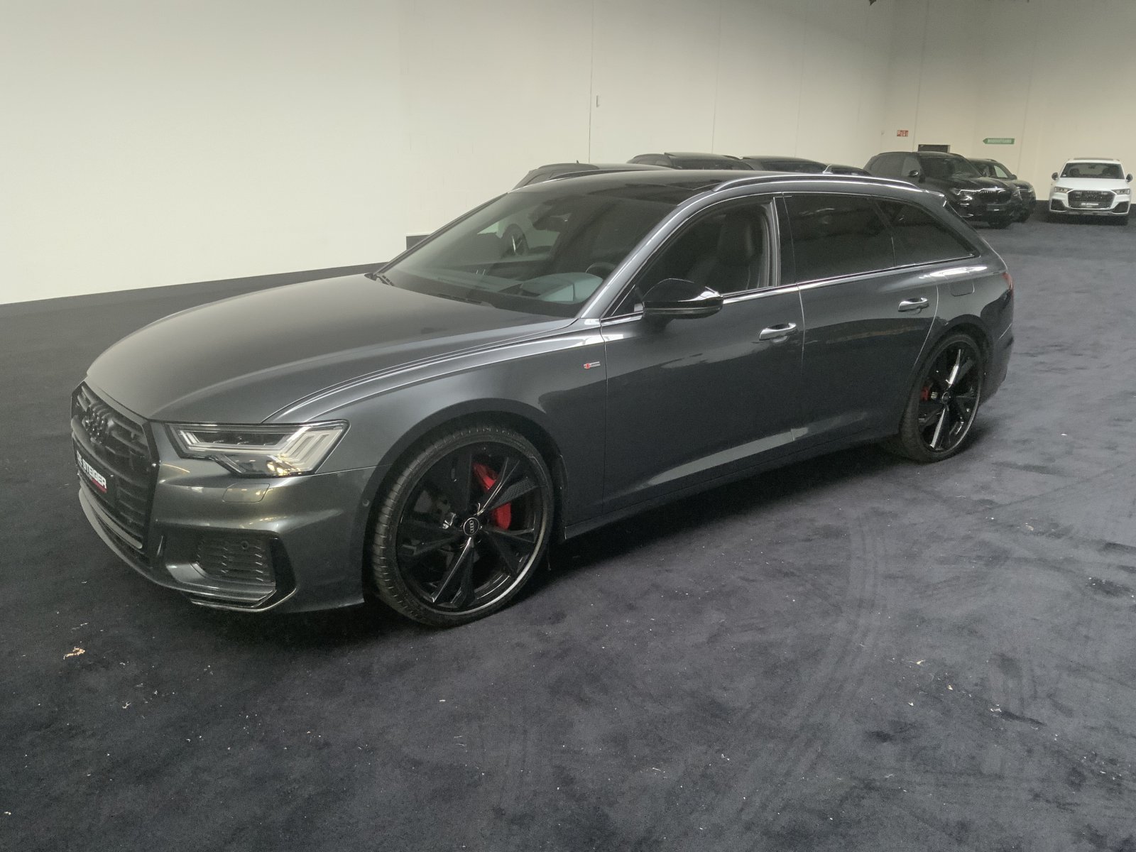 Audi A6 Avant 55 TFSI e q. PLS Cmp 2022 - voorkant
