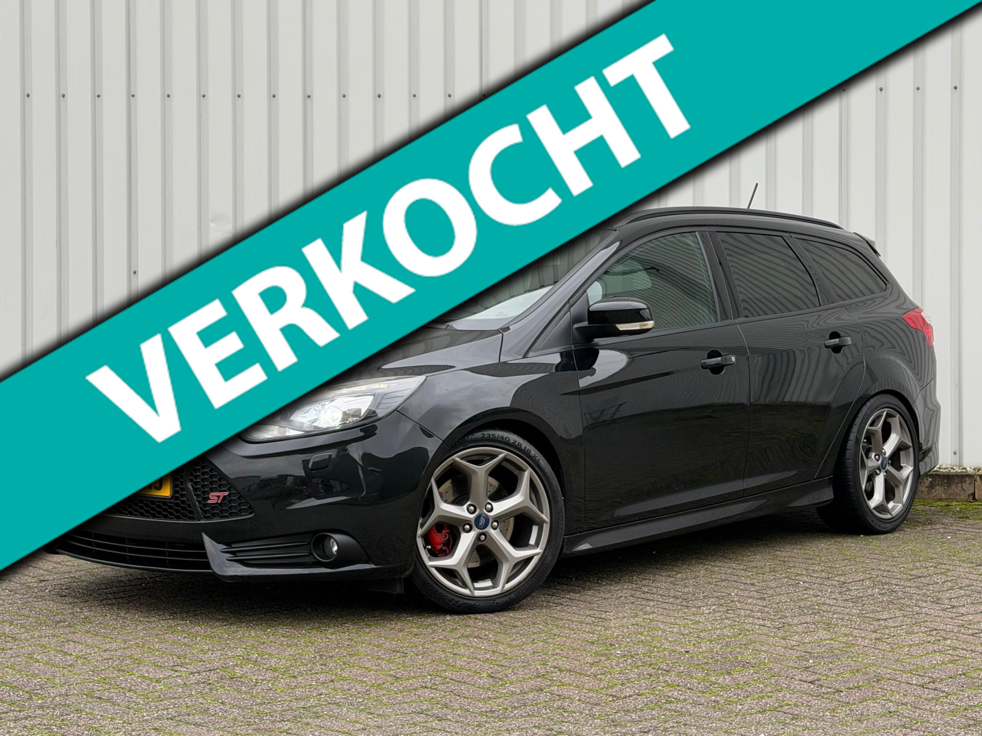 Ford Focus 2.0 EcoBoost ST-3|Recaro|Winter-pack|Bliss|Leder 2013 - voorkant