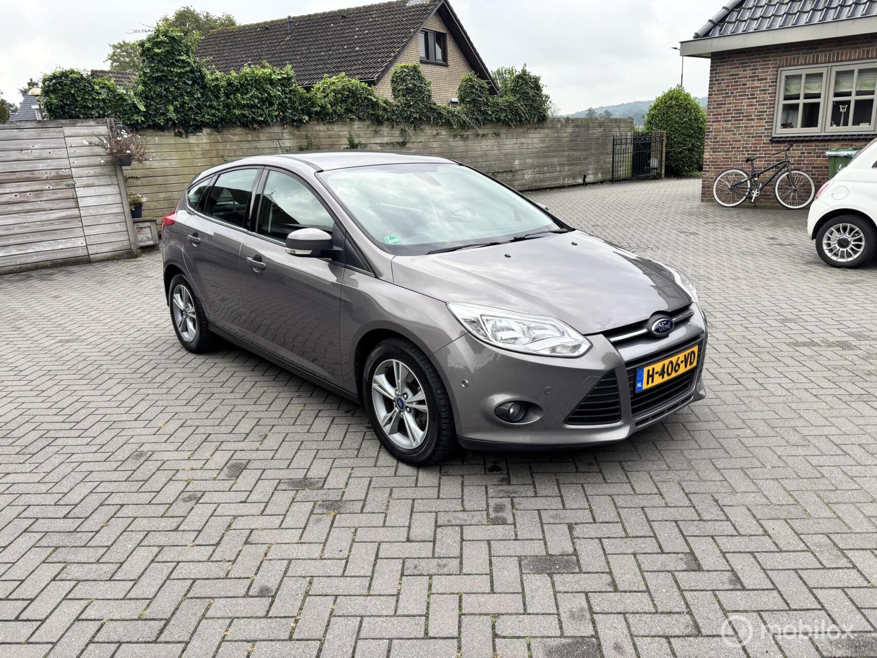 Ford Focus 1.0 EcoBoost Titanium 2013 - voorkant