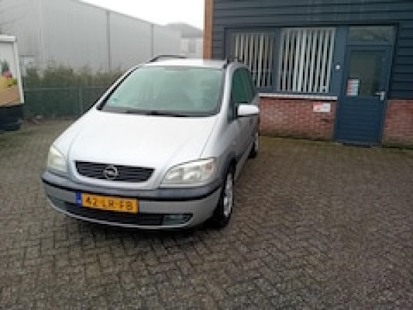 Foto van Opel Zafira