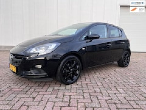 Opel Corsa 1.4 Innovation 2018 - voorkant