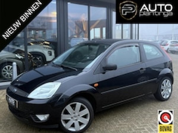 Ford Fiesta 1.4-16V Futura 2004 - voorkant