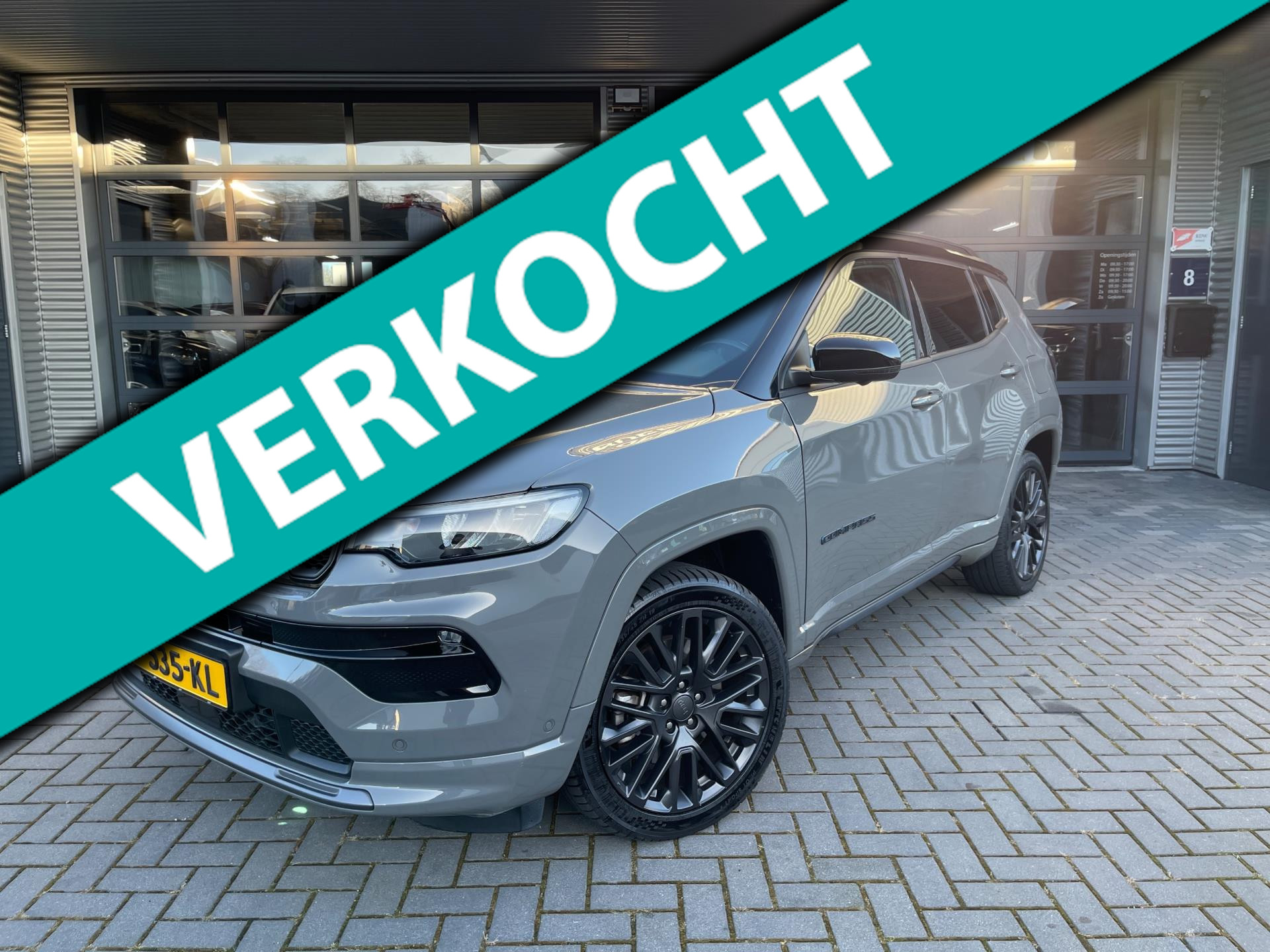 Foto van JEEP COMPASS