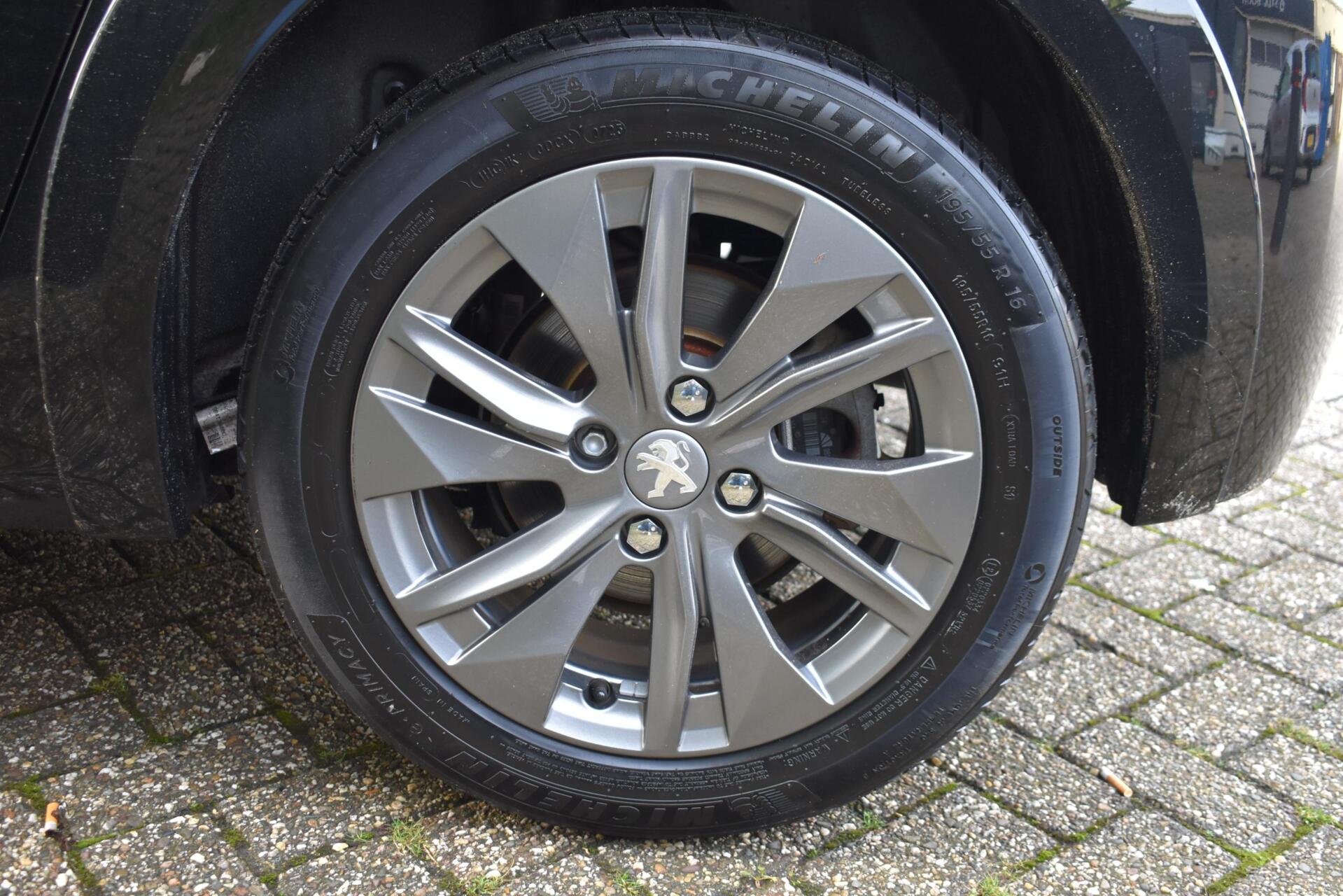 Foto van Peugeot 208