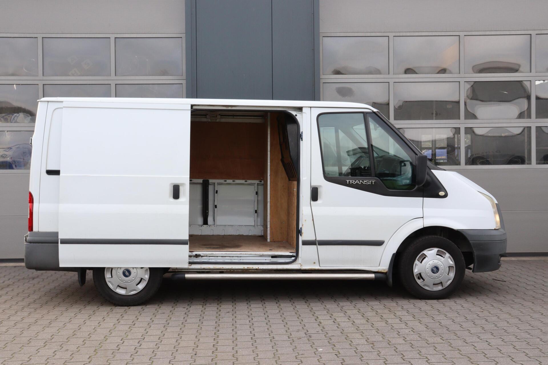 Foto van Ford Transit 260s Van 85dpf LR 4.23